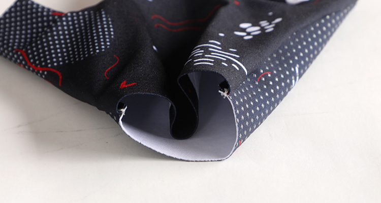 black cycling gloves